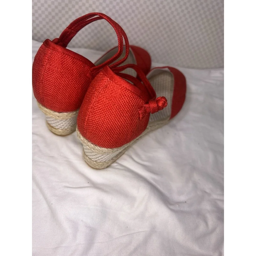 Platform sandals for women Red, semi-circular toe size 40/ 8 brand Baledo